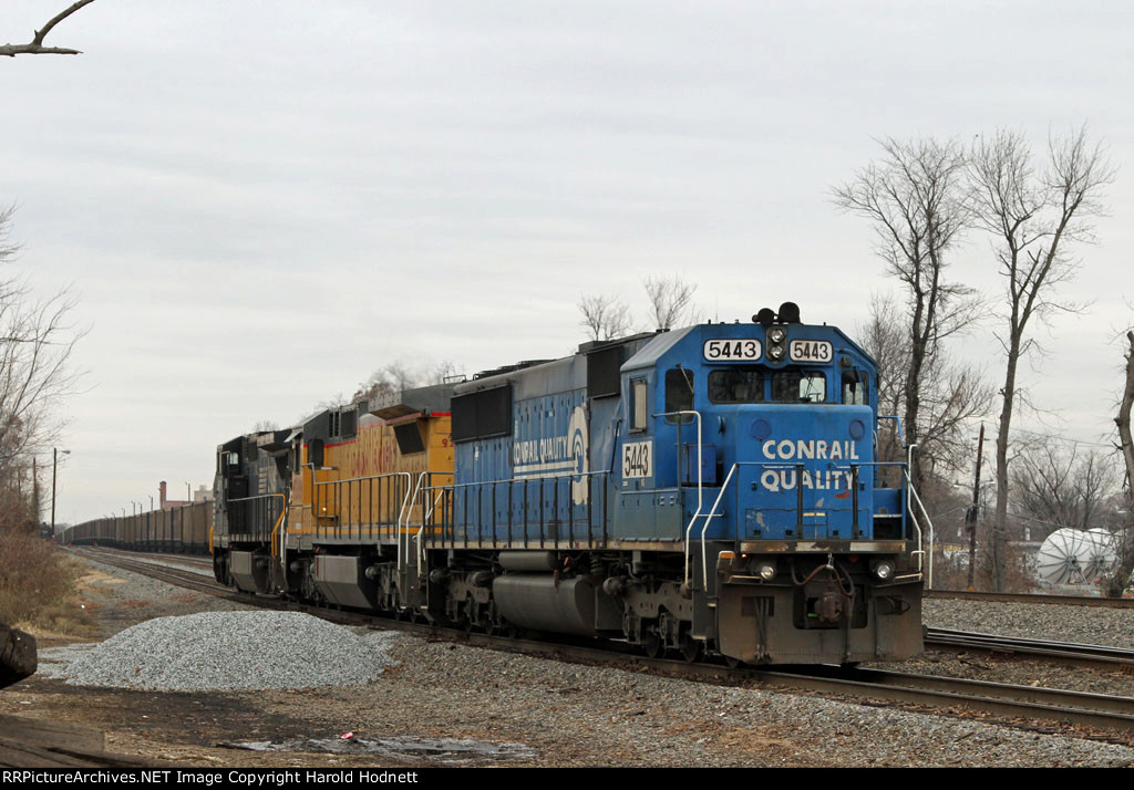 NS 5443 leads other power down the lead to couple up to train 85J